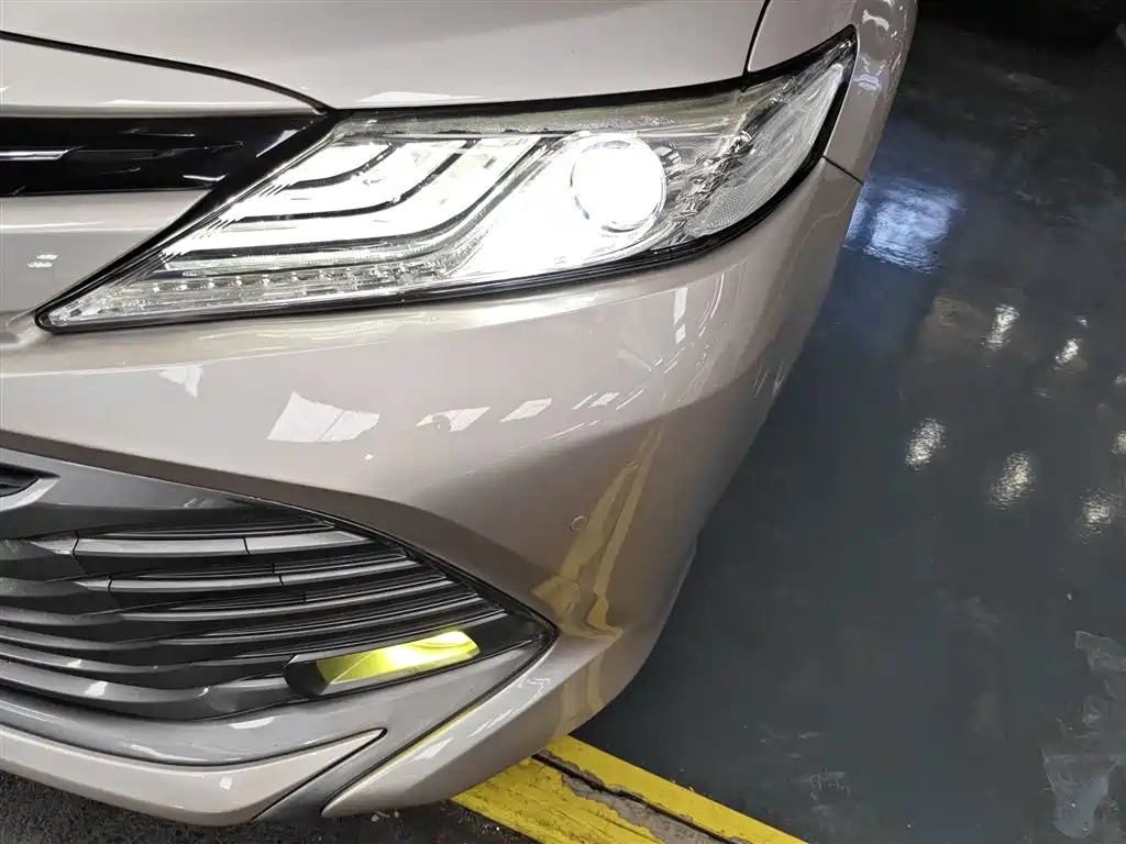 Toyota Camry 2018 2.5G Luxury Edition фото 24