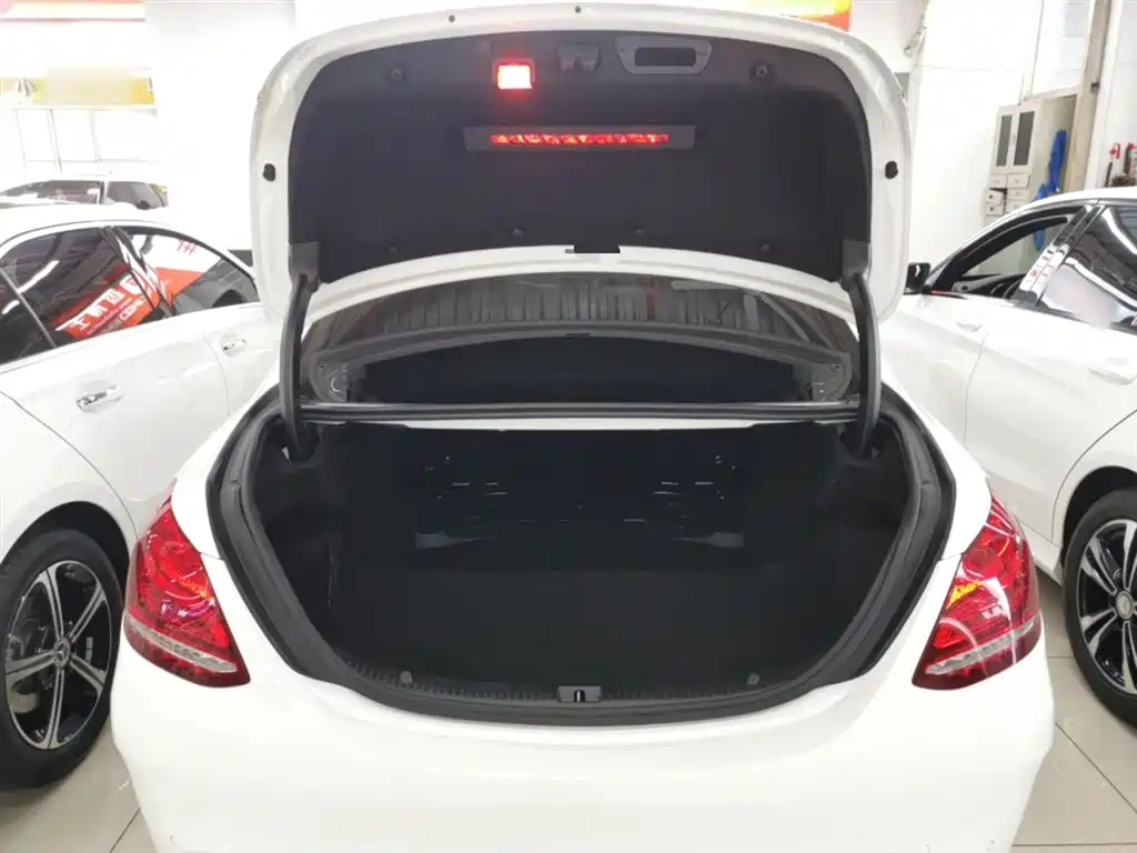 Mercedes-Benz C-Class 2017 Facelift C 200 Sport Edition фото 19