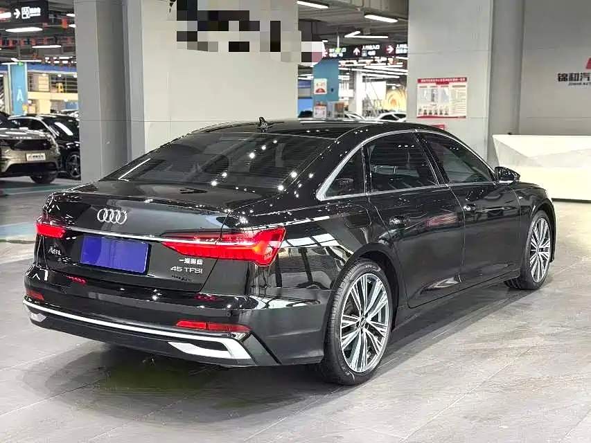Audi A6L 2023 45 TFSI Premium Selection Dynamic фото 7