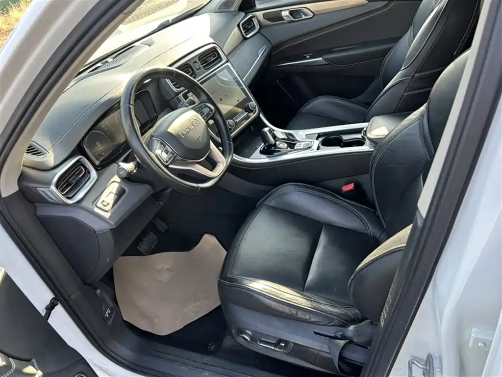 Lynk & Co 01 2017 2.0T 2WD Pro Version фото 13