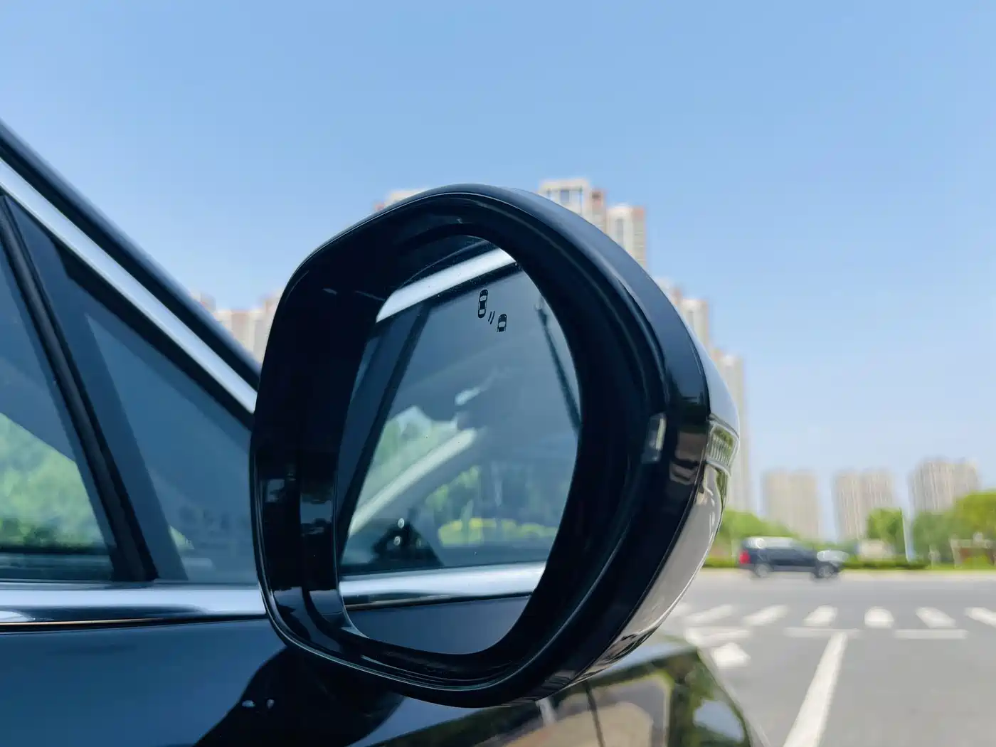 Hongqi H5 2024 1.5T DCT Smart Connect Flag Rhythm Edition фото 31