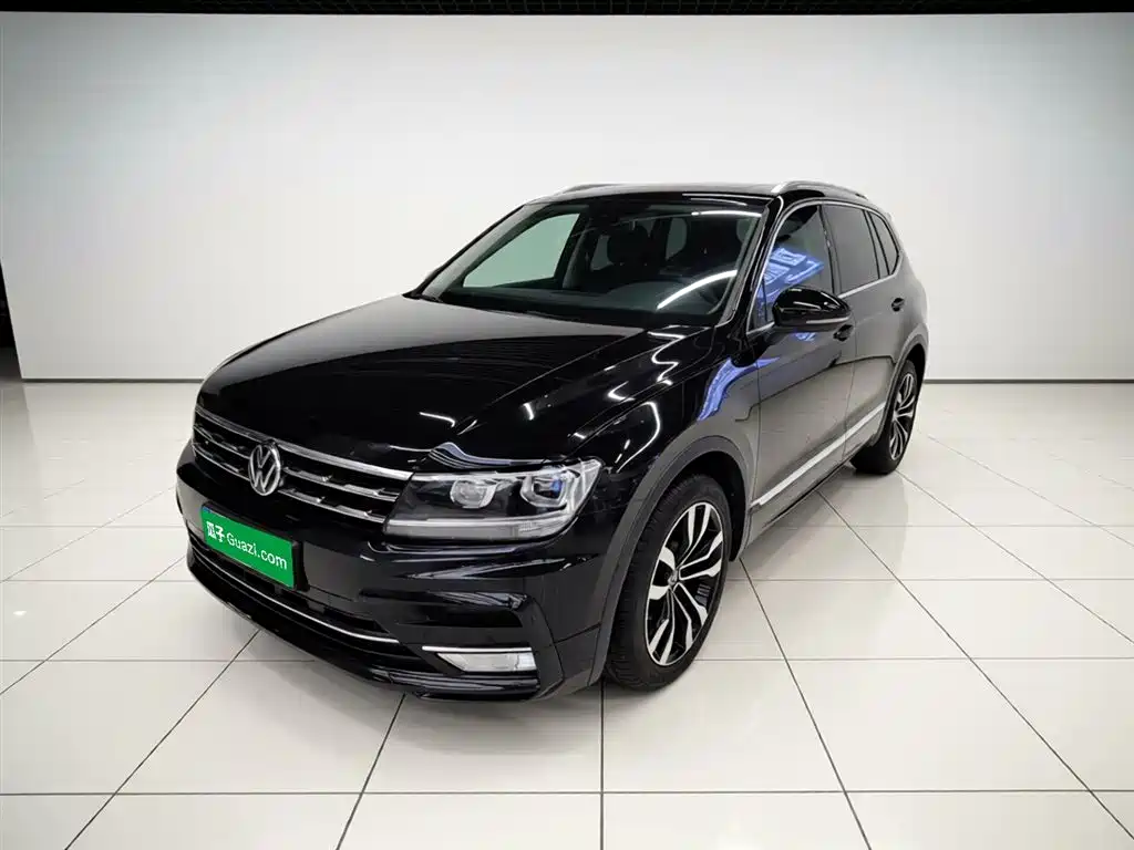 Volkswagen Tiguan L 2021 330TSI Automatic 2WD R-Line Premium фото 2
