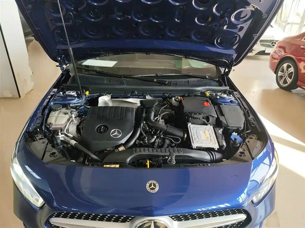 Mercedes-Benz A-Class 2021 A 200 L Sport Sedan Fashion Edition фото 20