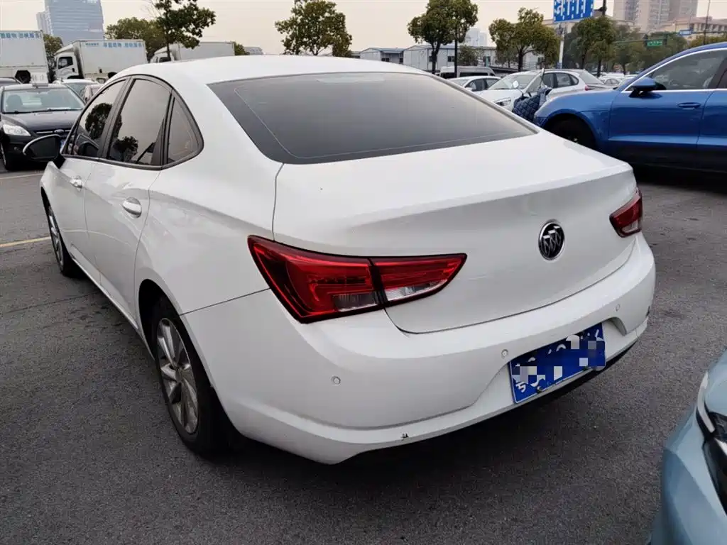 Buick Verano 2018 Sedan 15S Automatic Leading фото 23
