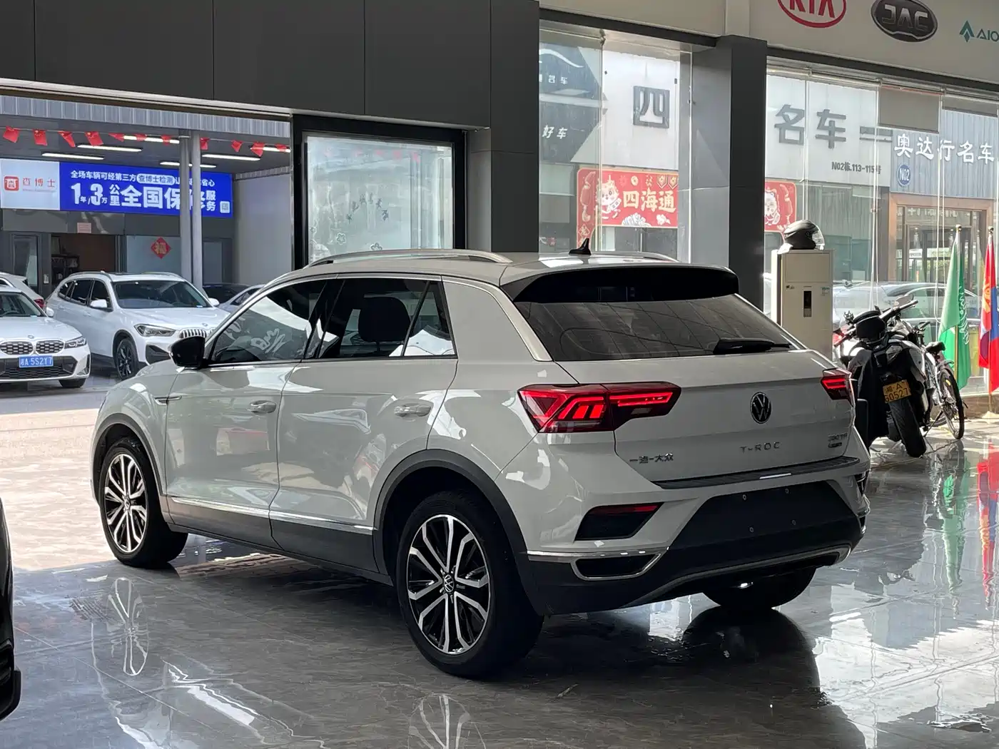 Volkswagen T-ROC 2021 Facelift 280TSI DSG 4WD Luxury Smart Connect Edition фото 15