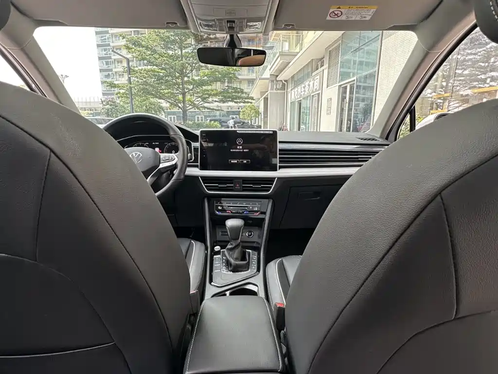 Volkswagen Tiguan L 2024 330TSI Automatic 2WD R-Line Premium Enjoyment Edition фото 25