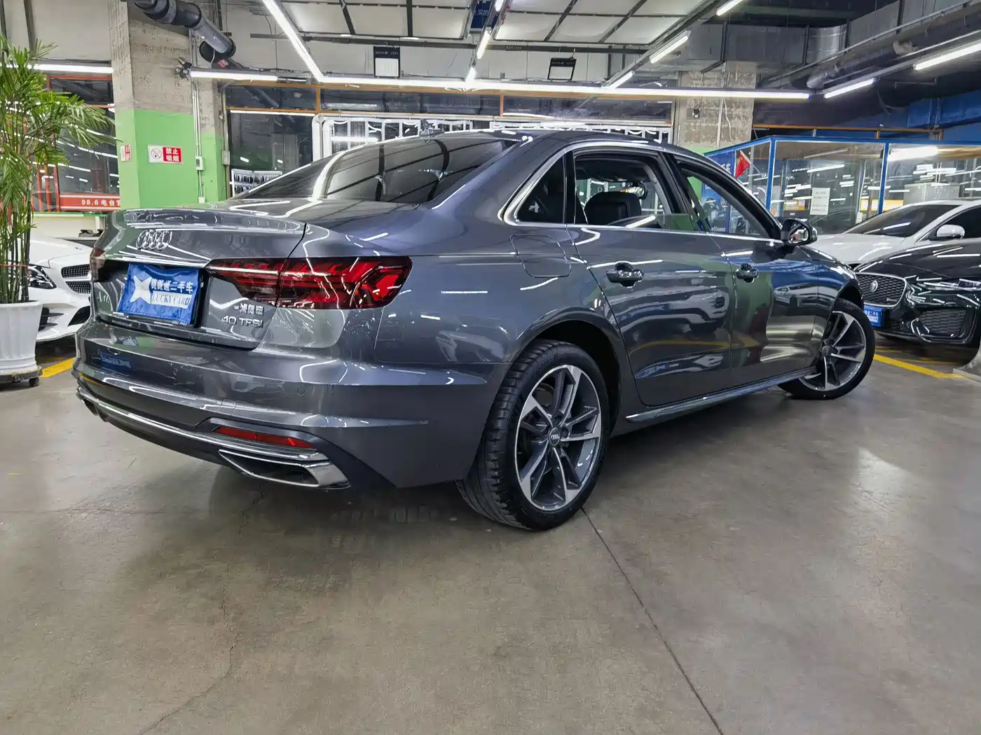 Audi A4L 2020 40 TFSI Fashion Elegance фото 4