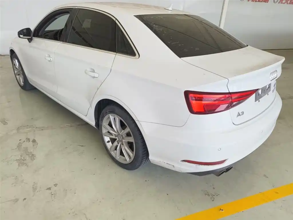 Audi A3 2018 30th Anniversary Limousine 35 TFSI Progressive фото 5
