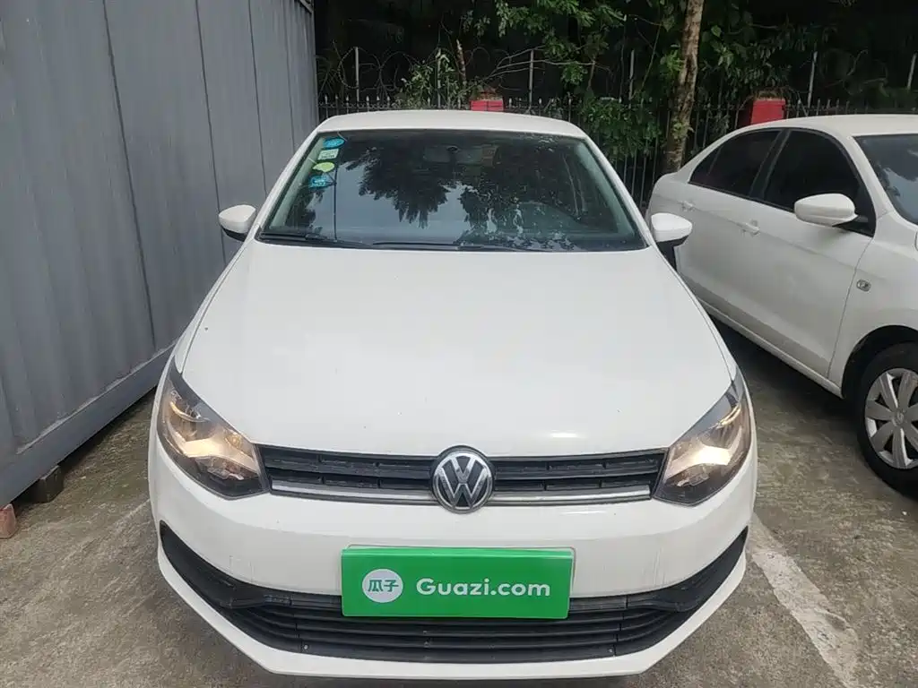 Volkswagen Polo 2016 1.4L Manual Trend фото 3