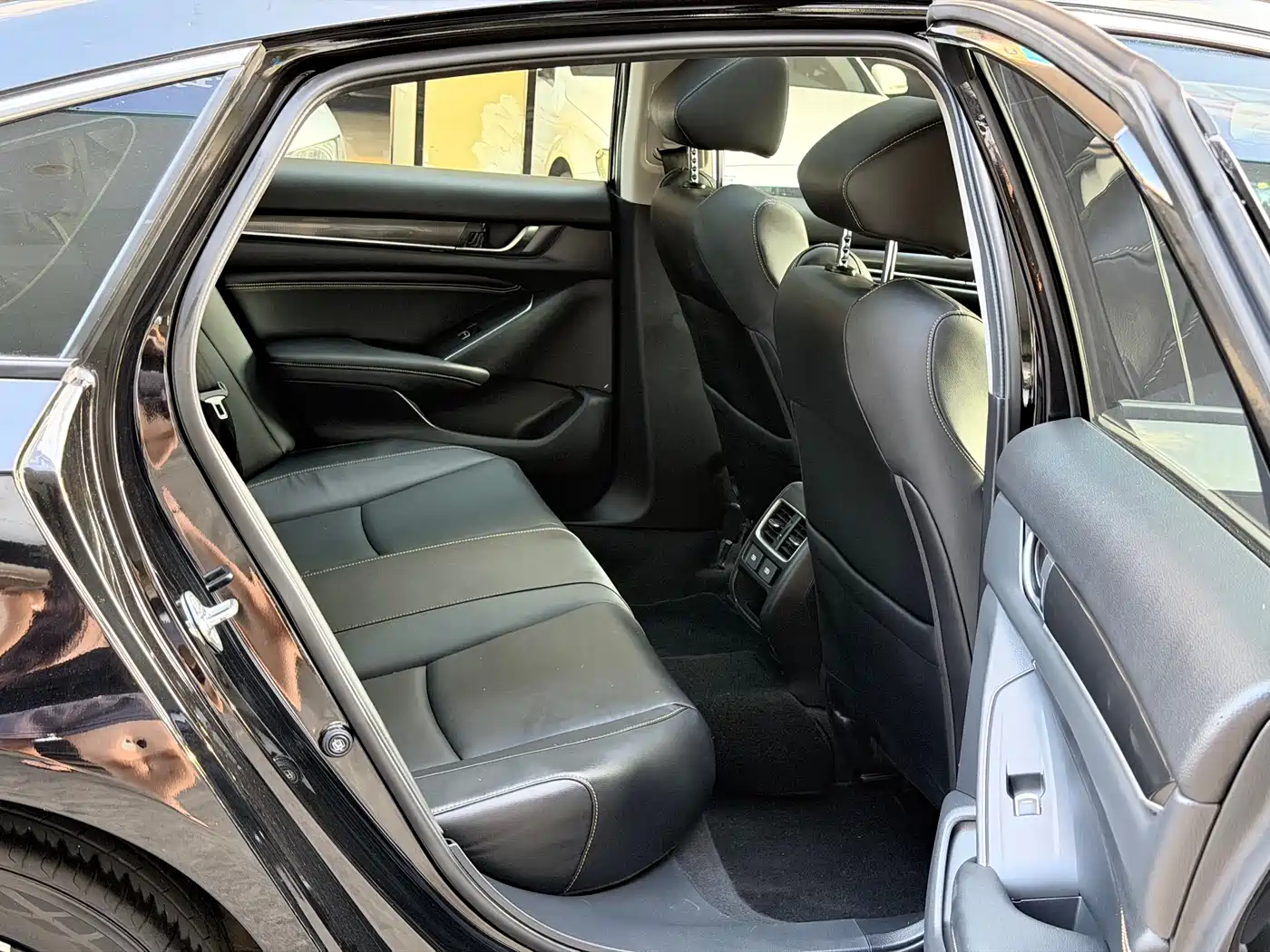Honda Accord 2022 260TURBO Phantom Night Premium фото 10