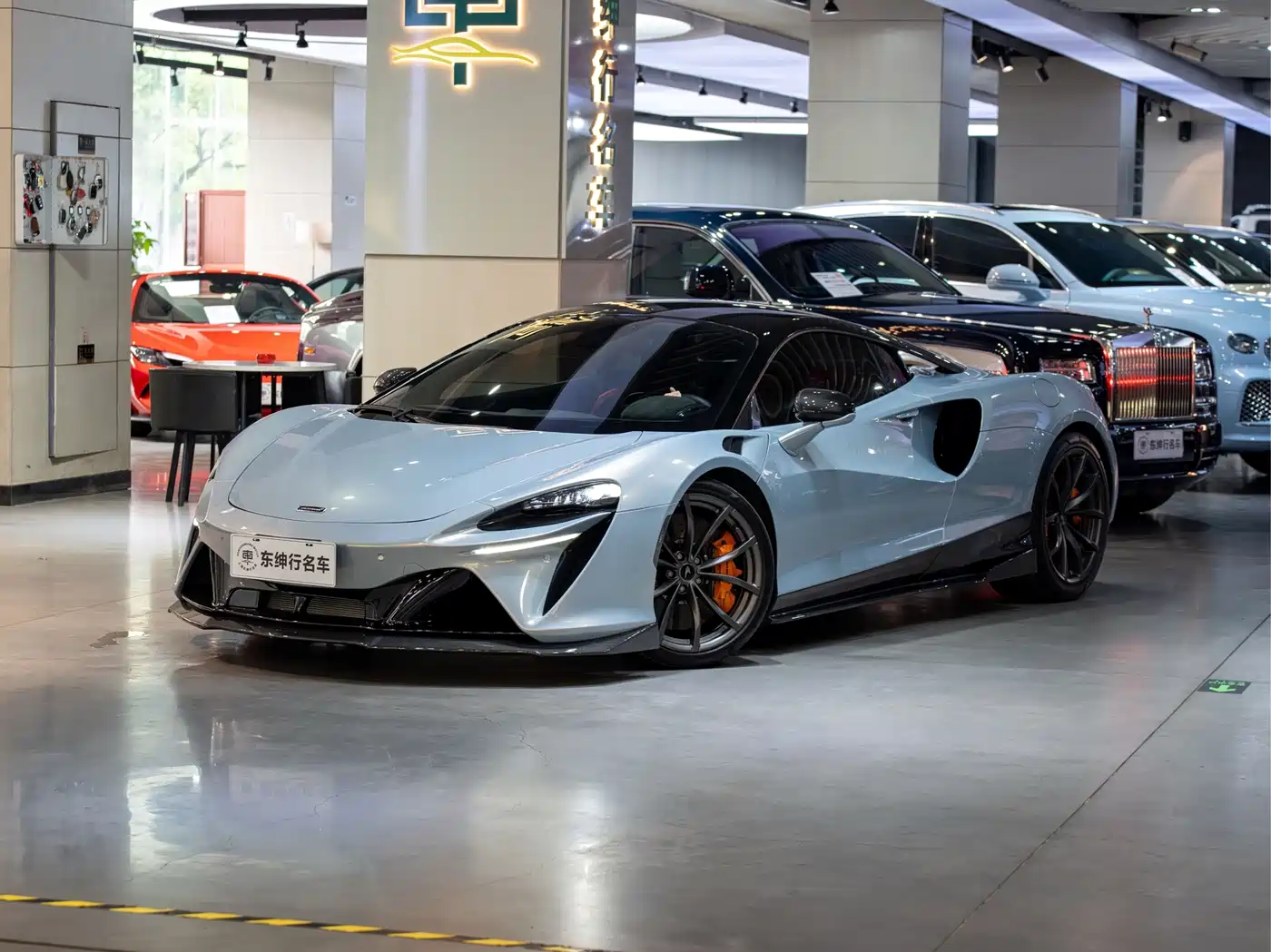 McLaren Artura 2026 2025 3.0T Hybrid Coupe