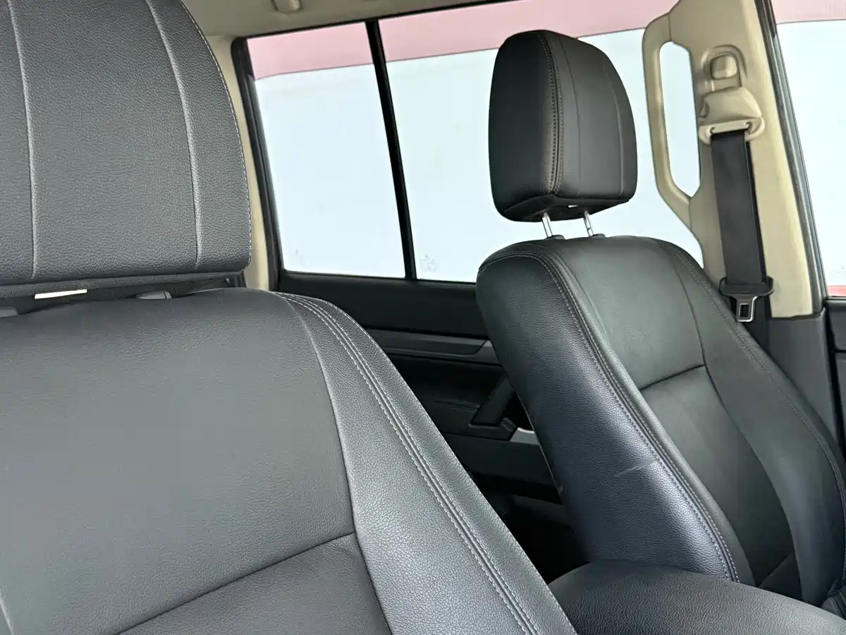 Mitsubishi Pajero (Import) 2020 3.0L Automatic Premium Edition фото 25