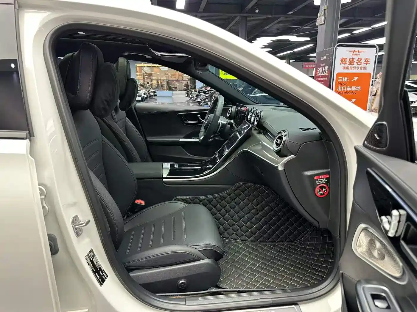 Mercedes-Benz C-Class 2023 C 260 L Night Edition Sport фото 7