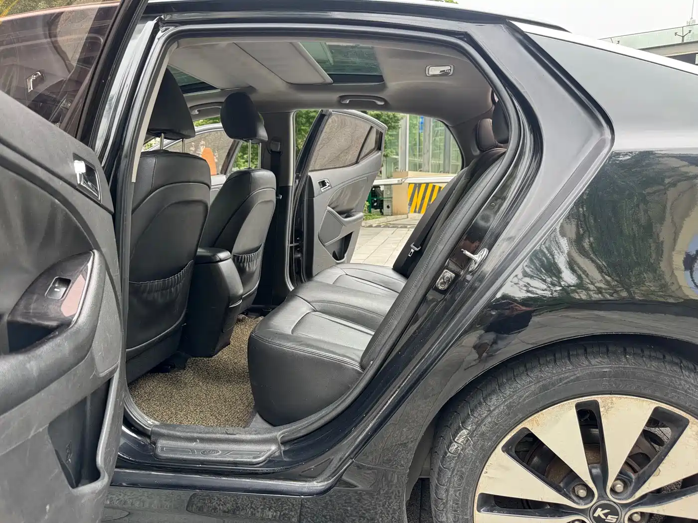 Kia K5 2011 2.0L Automatic DLX фото 10