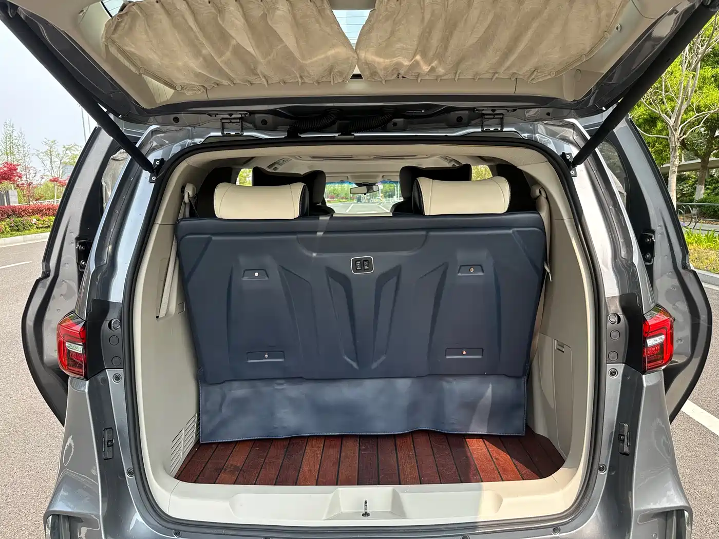 Buick GL8 2021 Land Business Class 652T Comfort фото 13