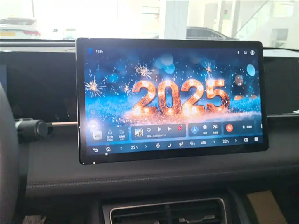 BYD Qin L 2025 DM-i Smart Drive Edition 120KM Surpassing фото 13