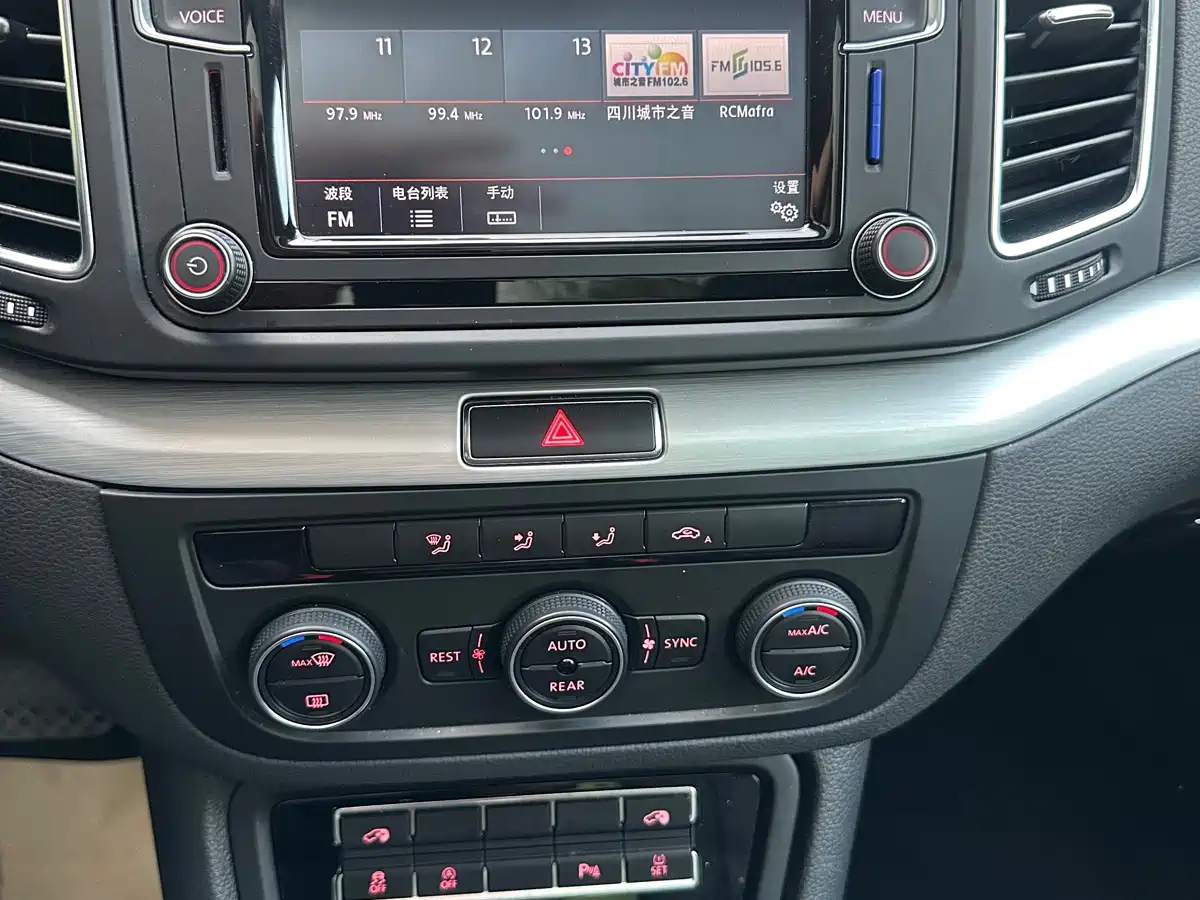 Volkswagen Sharan 2018 380TSI Comfort 7-Seater фото 22