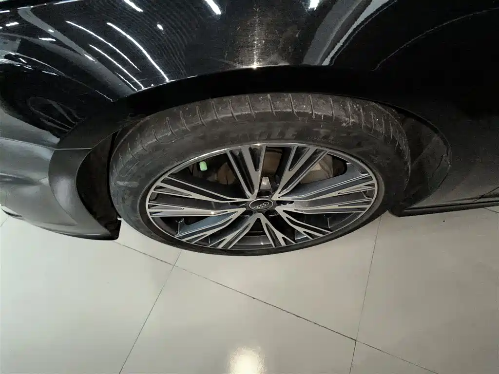 Audi A6L 2023 45 TFSI Premium Selection Dynamic фото 25