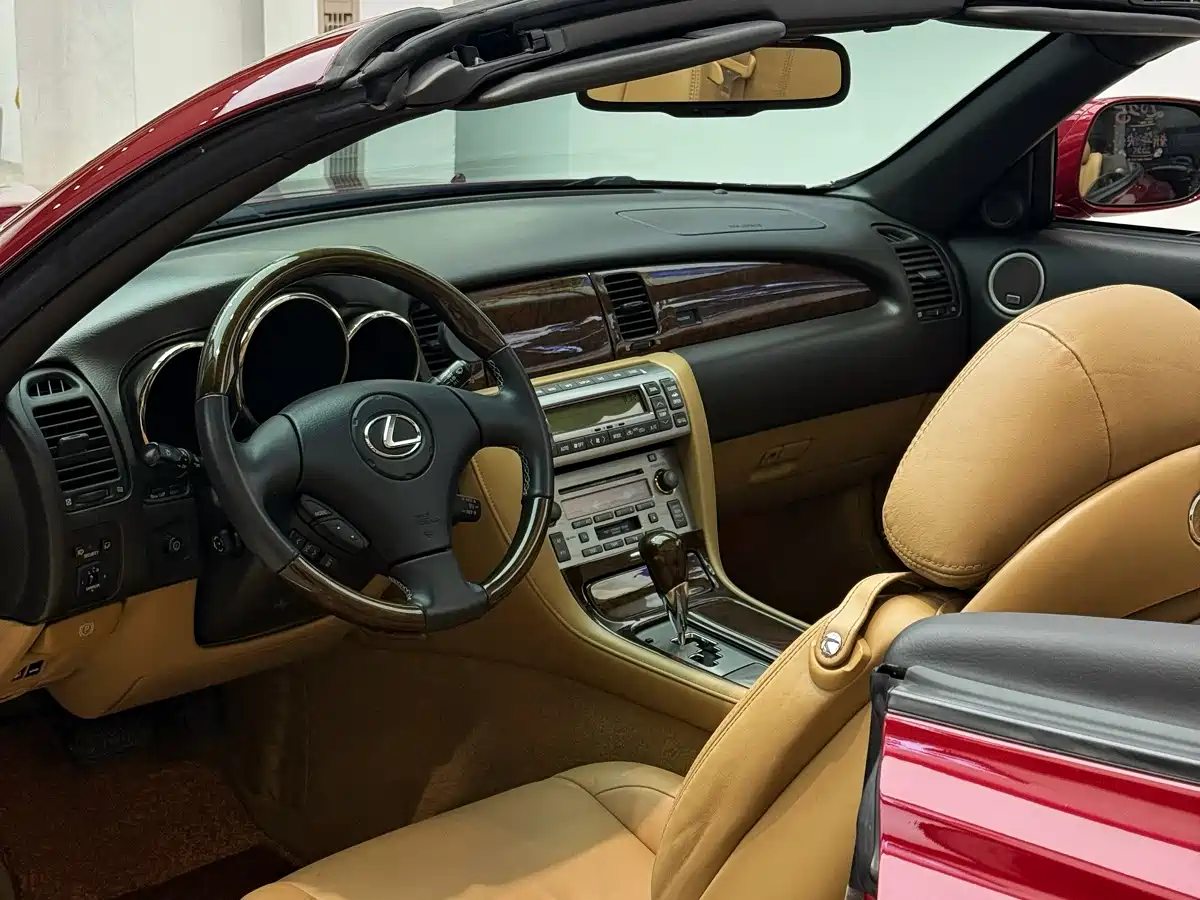 Lexus SC 2009 Model 430 фото 15