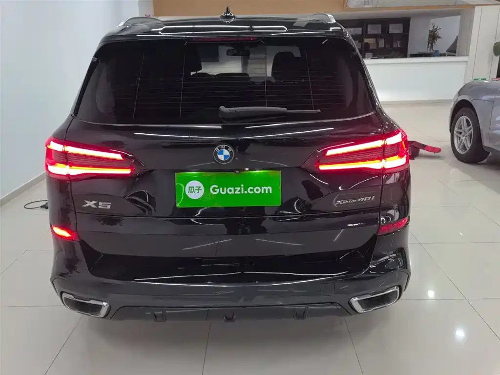 BMW X5 (Import) 2021 xDrive40i M Sport Package фото 6