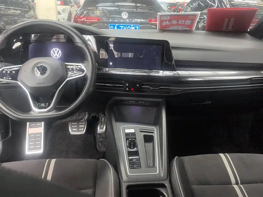 Volkswagen Golf 2021 280TSI DSG R-Line фото 13