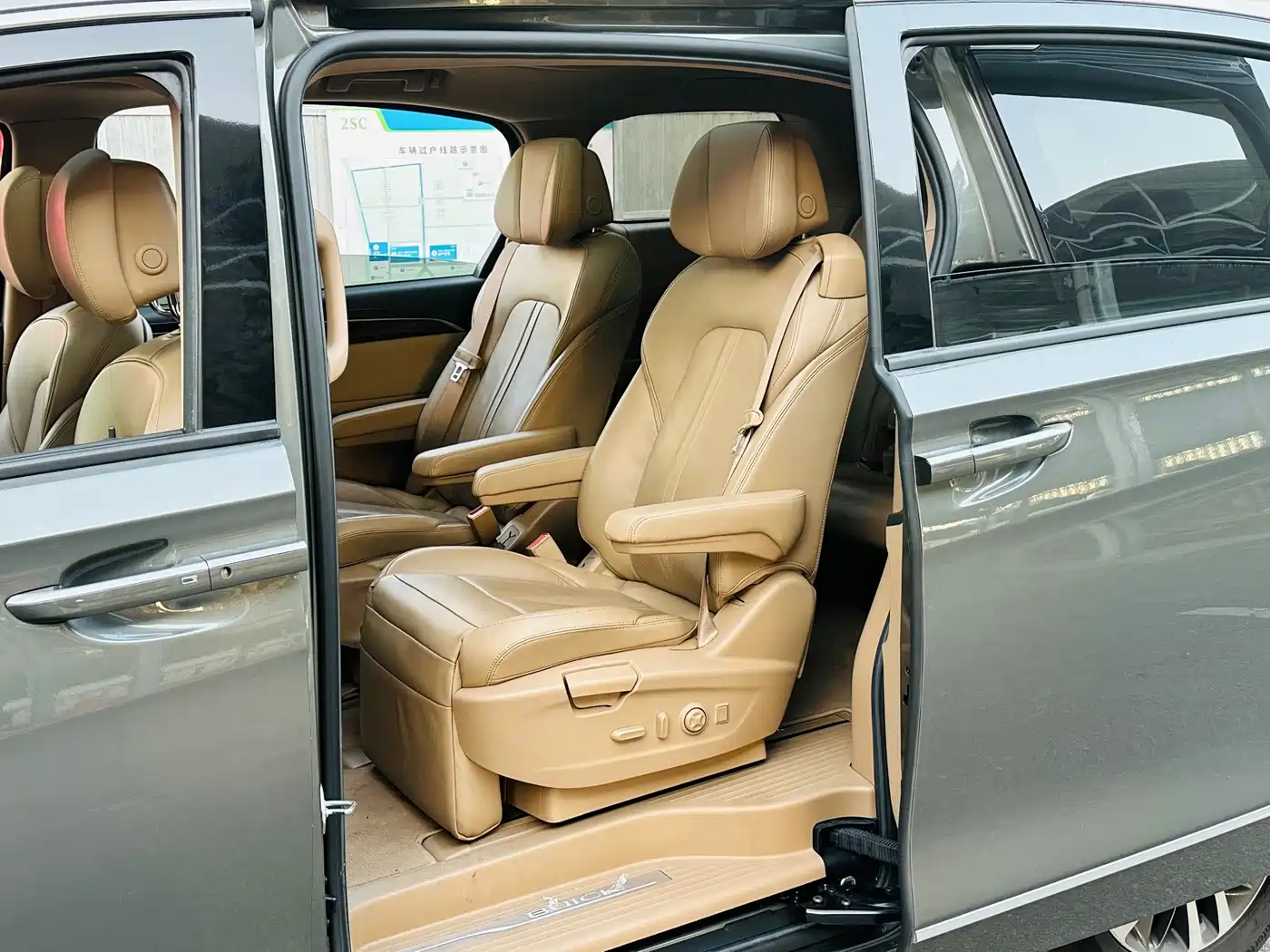 Buick GL8 2018 ES 28T Flagship Type China VI фото 9