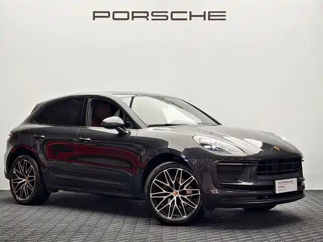 PORSCHE MACAN 2023