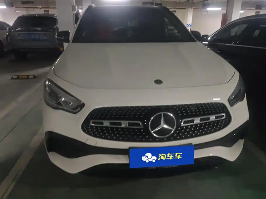 Mercedes-Benz GLA 2020 GLA 200 4MATIC фото 2