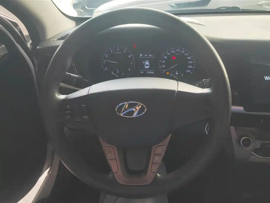 Hyundai Mistra 2019 1.8L Automatic Smart GLS Commemorative Edition China V фото 15