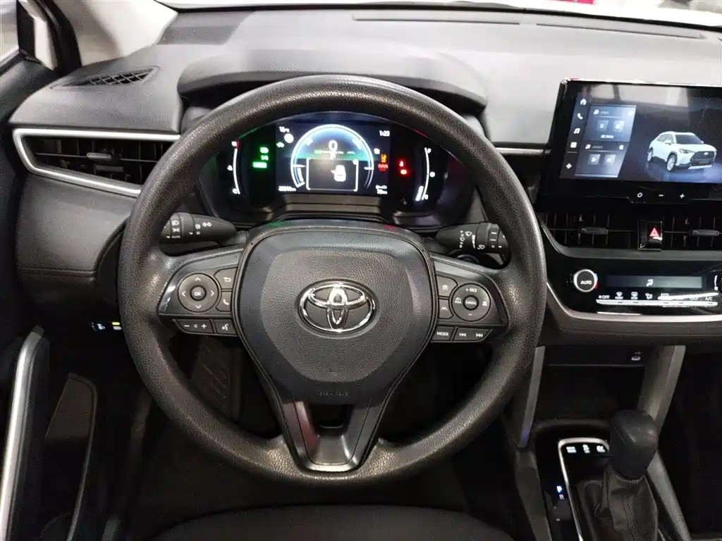 Toyota Corolla Cross 2023 Hybrid 2.0L Pioneer Edition фото 11