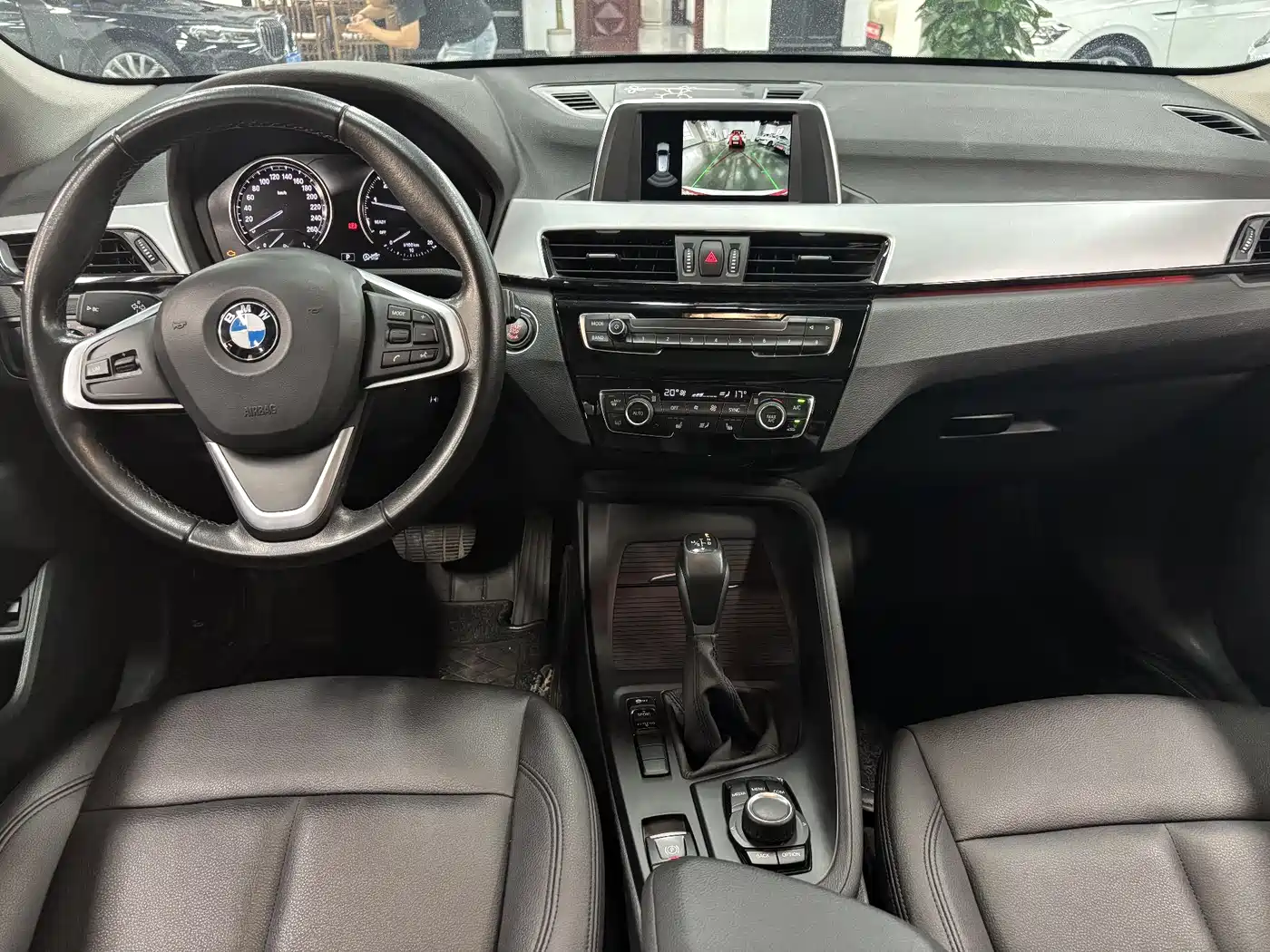 BMW X1 2019 sDrive20Li Leading Model фото 14
