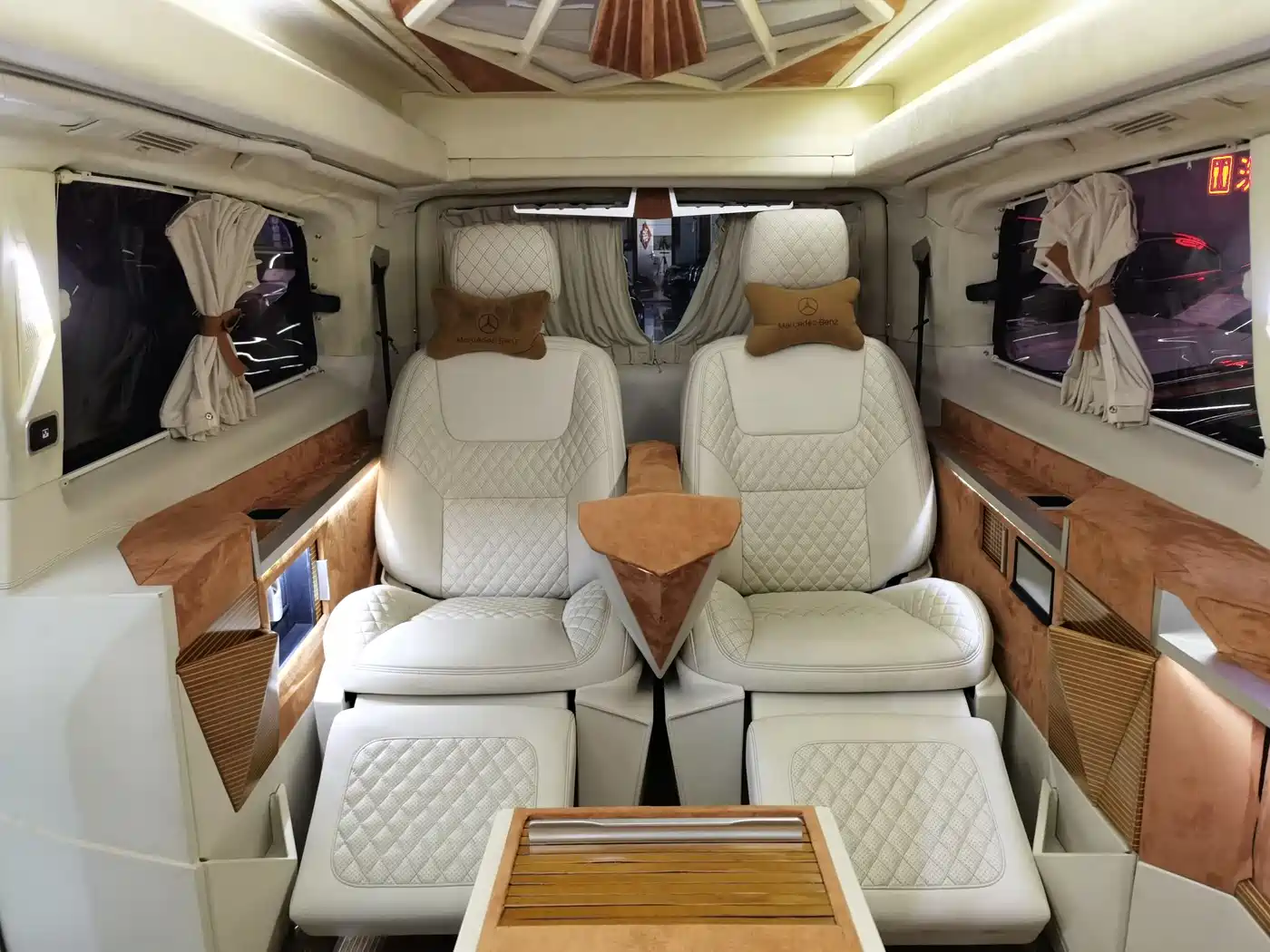 Mercedes-Benz Vito 2013 Model 3.0L Elite Edition фото 7