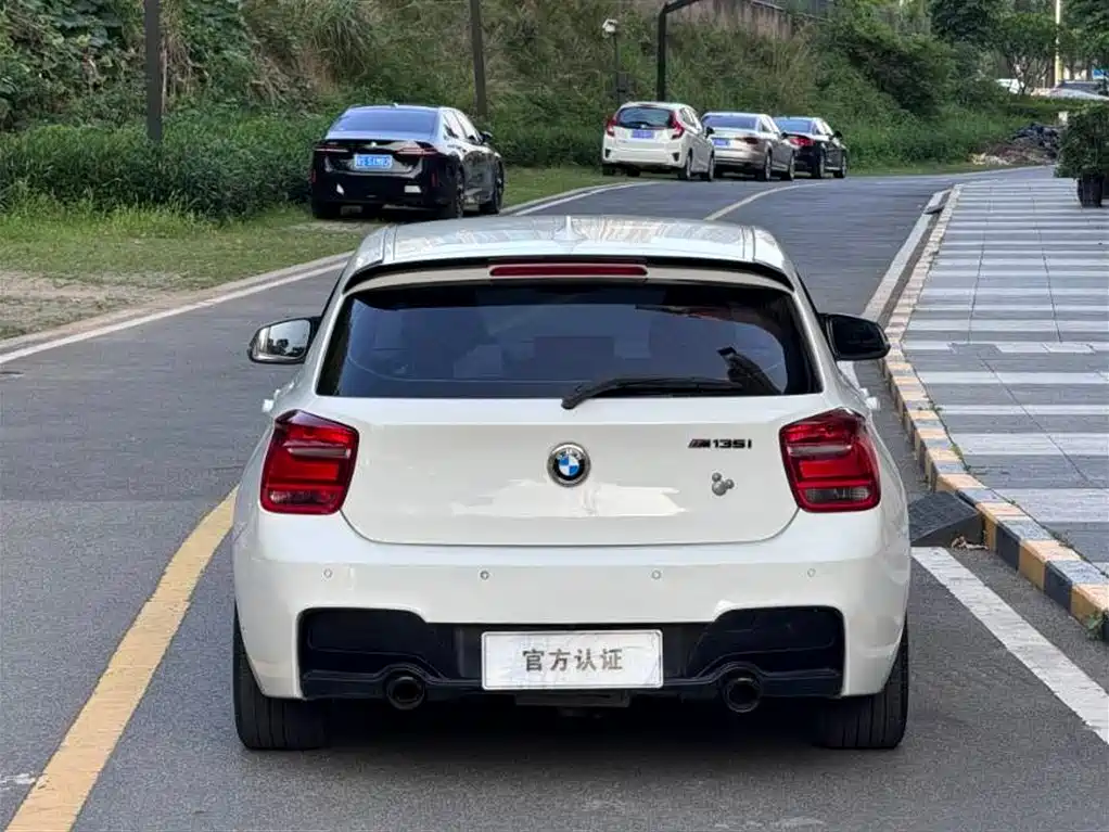 BMW 1 Series (Import) 2012 118i Sport фото 3