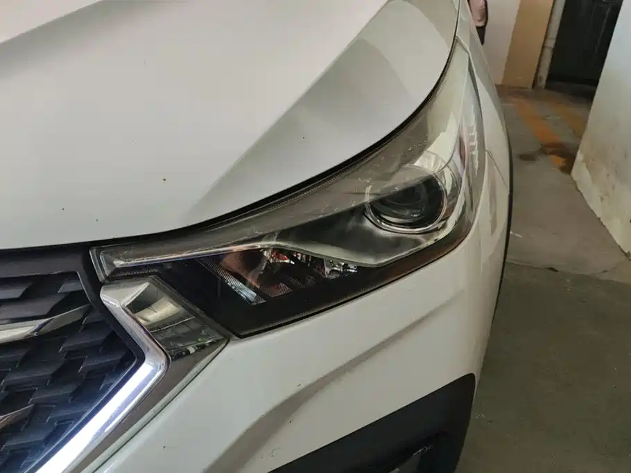 Baojun 310W 2018 2018 1.5L Auto Fashion China V