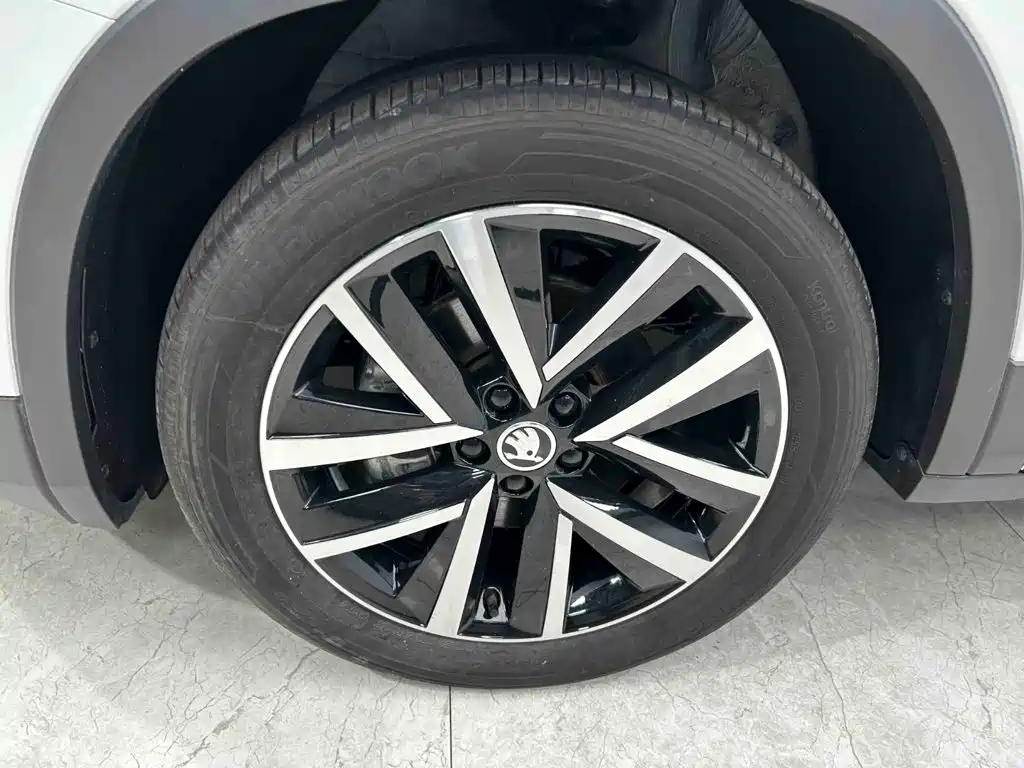 Фото 23 - Škoda Kamiq