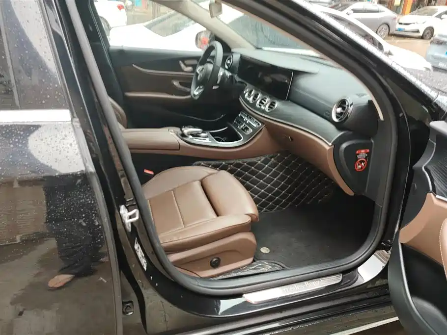Mercedes-Benz E-Class 2018 Facelift E 200 L Sport фото 7
