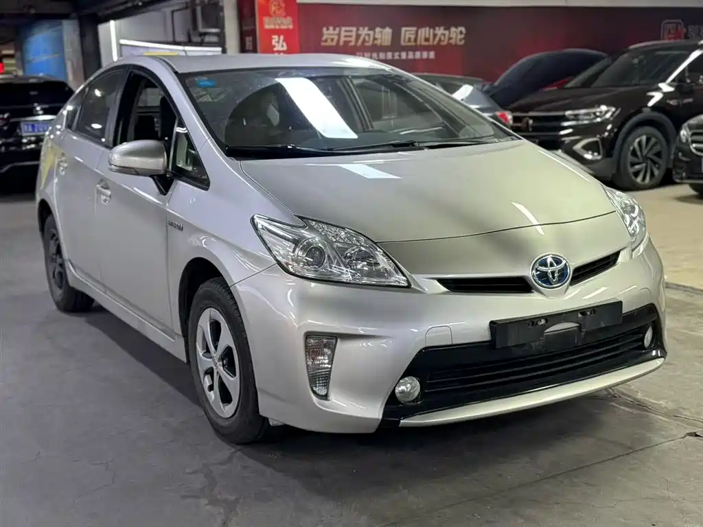 Toyota Prius 2012 1.8L Standard Edition фото 3