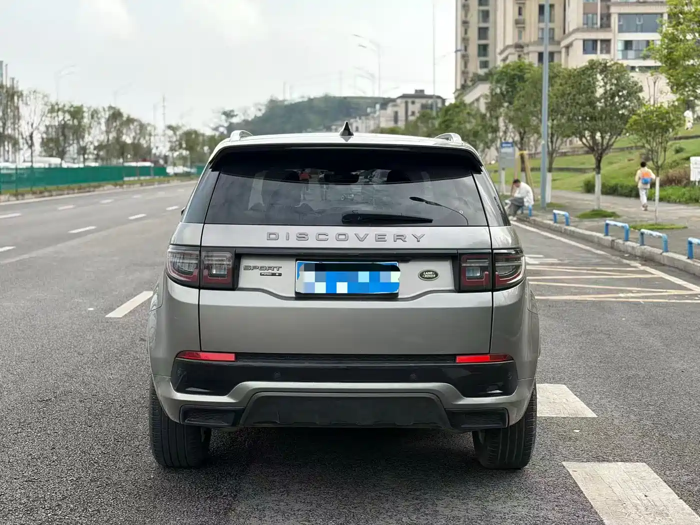 Land Rover Discovery Sport 2021 249PS R-Dynamic SE Performance Technology Edition 5-seater фото 8