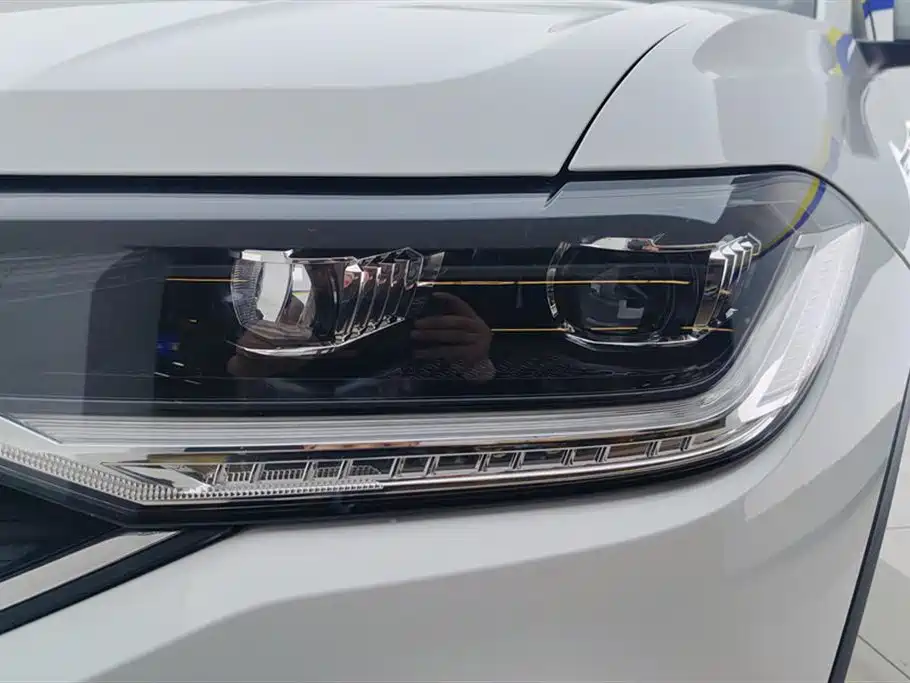 Volkswagen Tanying 2021 1.5L Automatic Smart Connect Edition фото 5