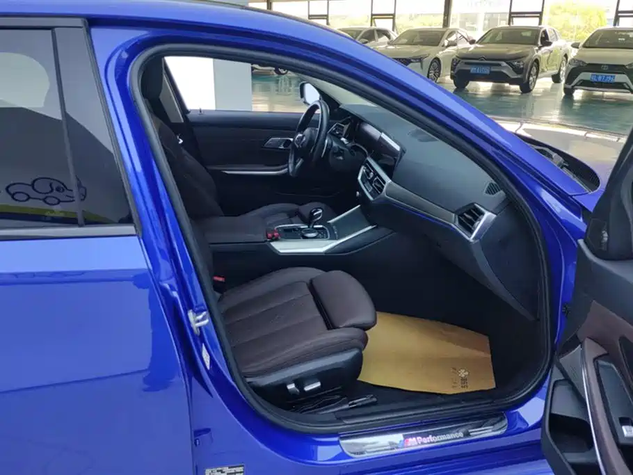 BMW 3 Series 2022 325Li M Sport Shadow Edition фото 8