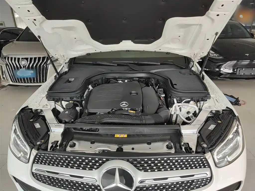 Mercedes-Benz GLC 2022 Model GLC 260 L 4MATIC Luxury Edition фото 16