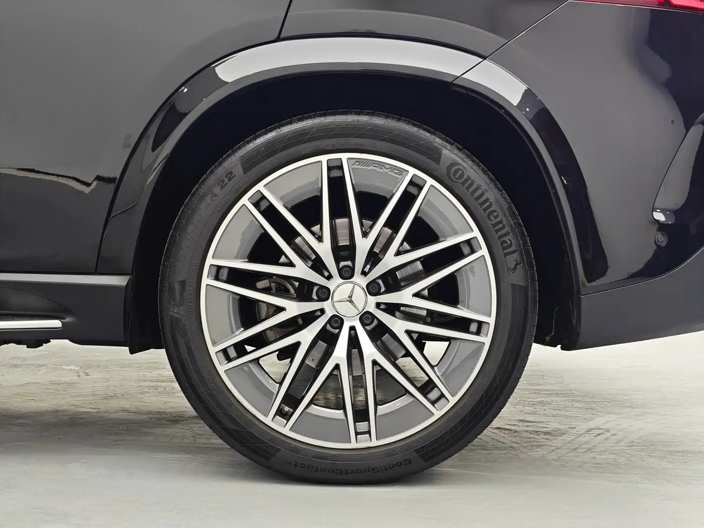 Mercedes-Benz GLE AMG 2024 AMG GLE 53 4MATIC+ фото 16