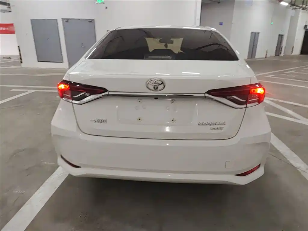 Toyota Corolla 2021 1.2T S-CVT Elite PLUS Edition фото 6