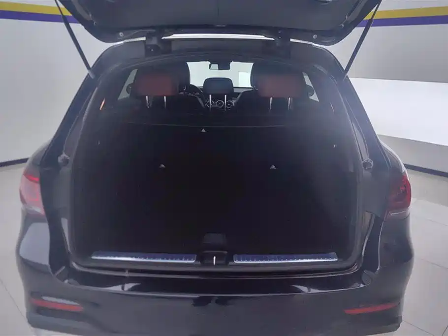 Mercedes-Benz GLC 2020 Facelift GLC 300 L 4MATIC Dynamic фото 4