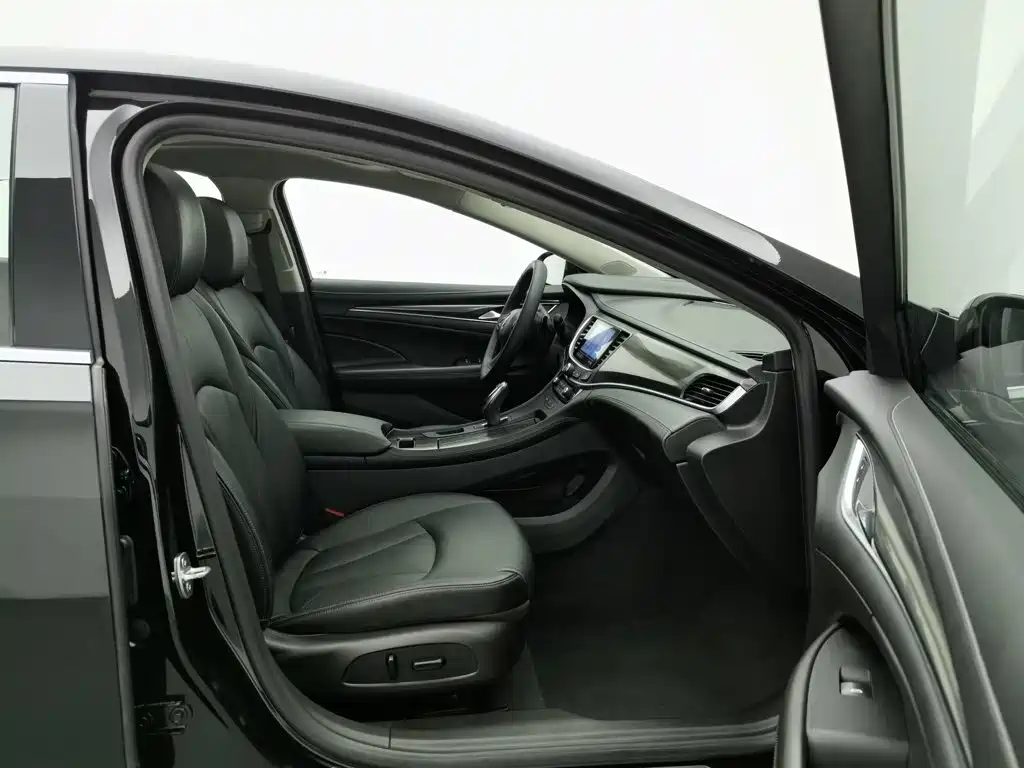 Buick Lacrosse, миниатюра 23