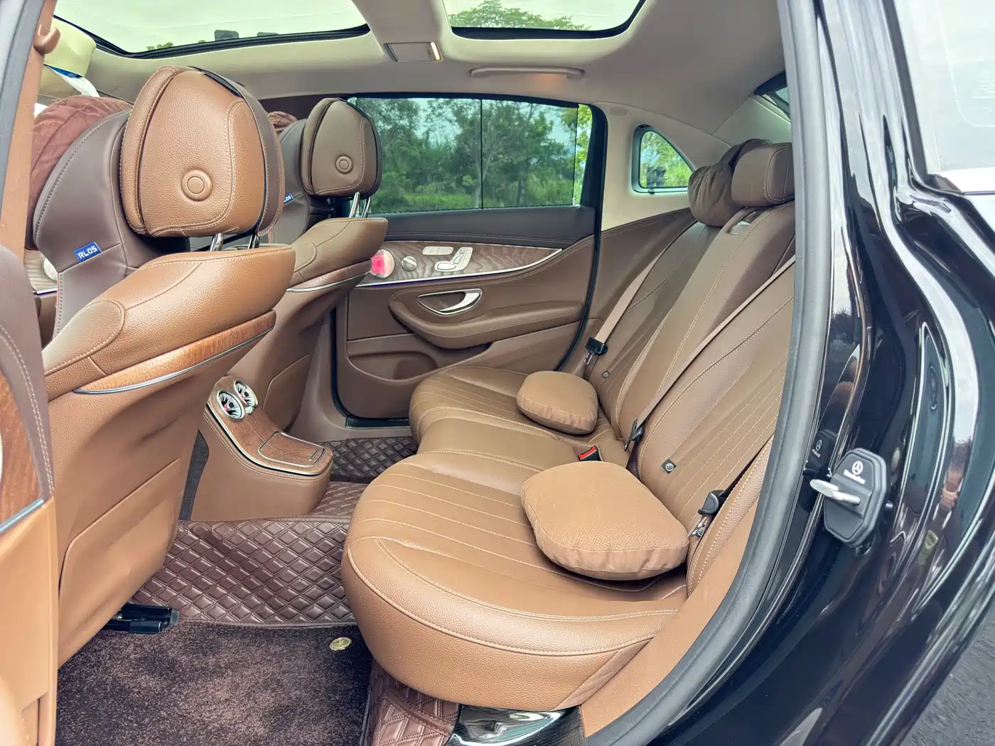 Mercedes-Benz E-Class 2022 Second Facelift E 300 L Luxury фото 12