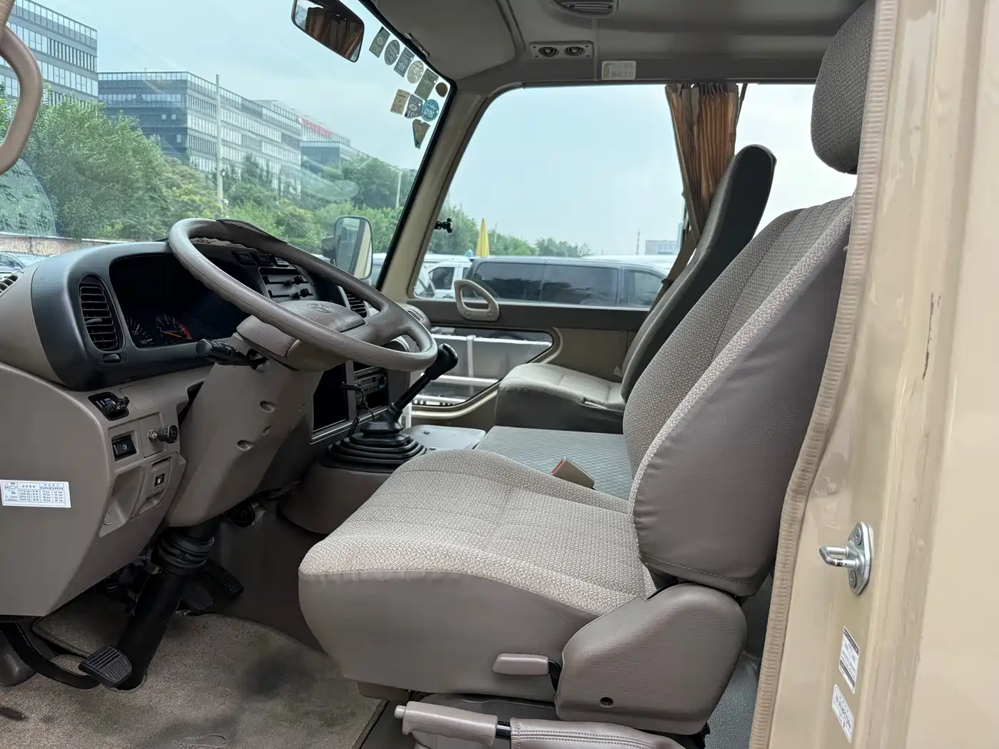 Toyota Coaster 2007 2.7L Gasoline Premium Upgrade Edition 23-seater фото 14