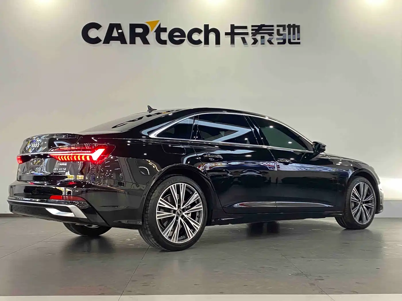 Audi A6L 2025 45 TFSI quattro Premium Sport фото 34