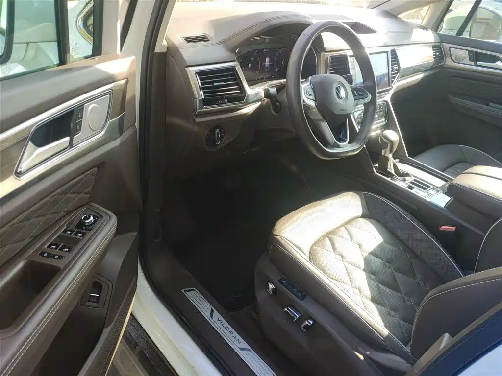 Volkswagen Viloran 2020 380TSI Premium фото 13