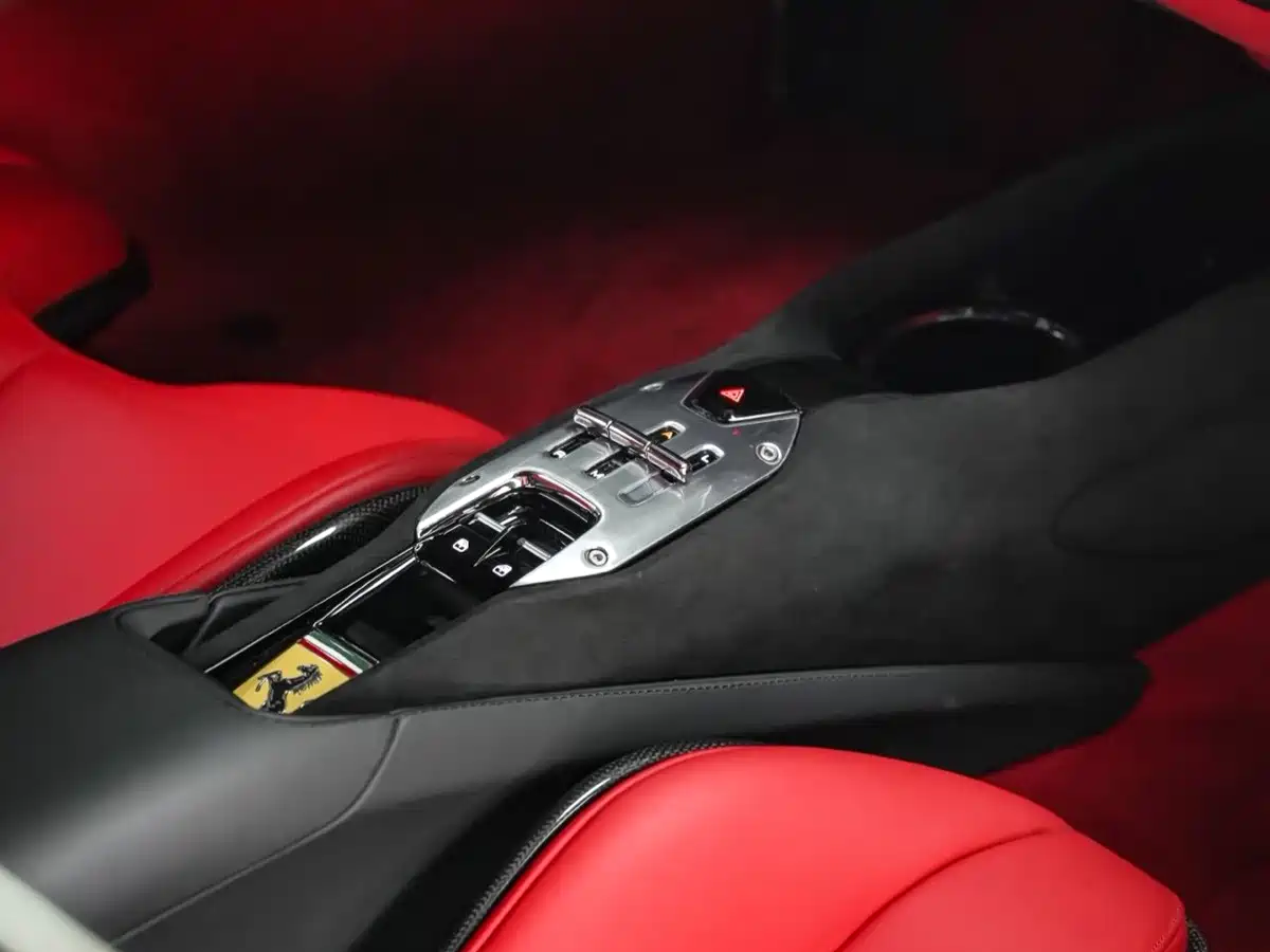 Ferrari SF90 2023 2020 3.9T V8 Stradale